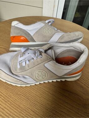 Tory Burch Minimalistic Sawtooth Logo Neutral Sneakers Logo Streetwear